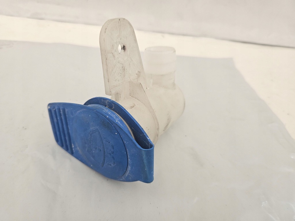 фото №1, Крышка омывателя заливная горловина бачок audi a3 8p lif