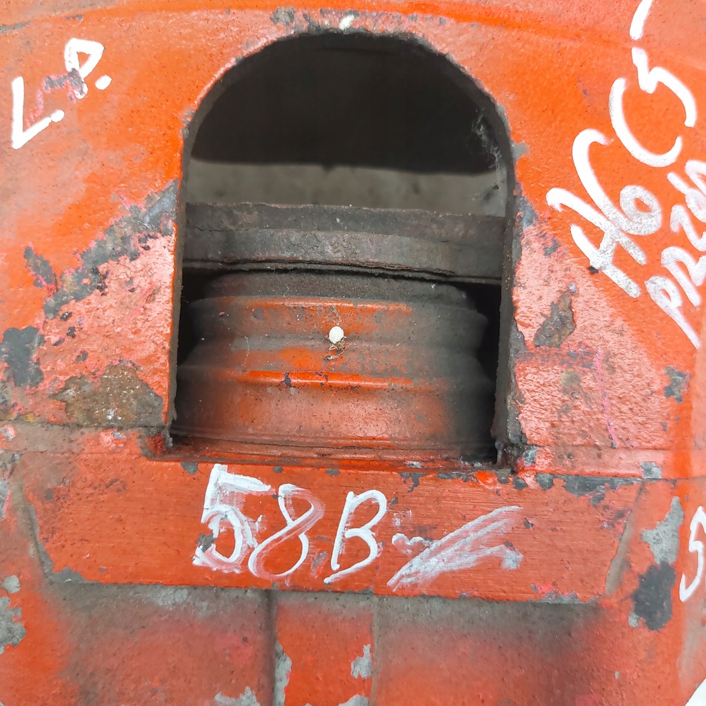 фото №13, Audi a6 c5 2,7t суппорт тормозной левый перед