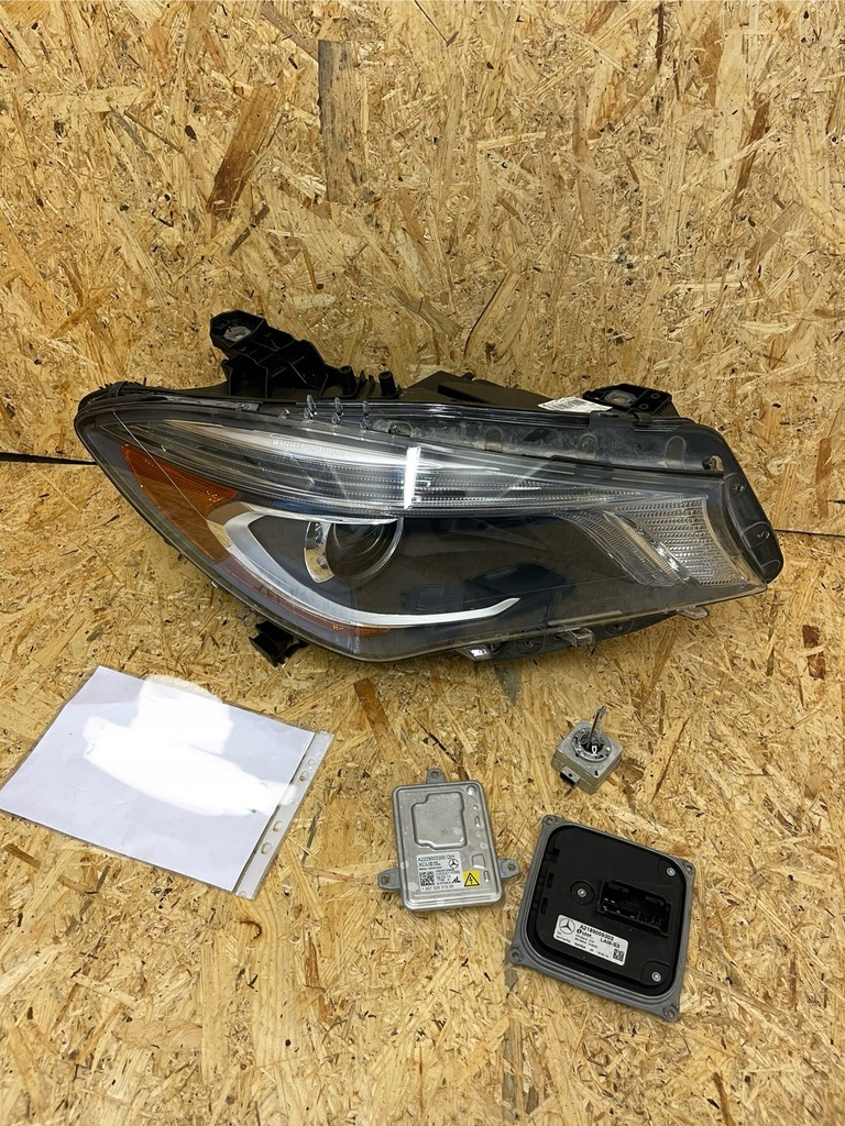 фото №15, Лампа правая bi ксенон mercedes cla w 117 usa!