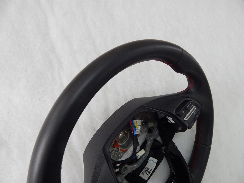 фото №8, Hyundai kona - повітропровід шкіра multi oryg czerwona nić