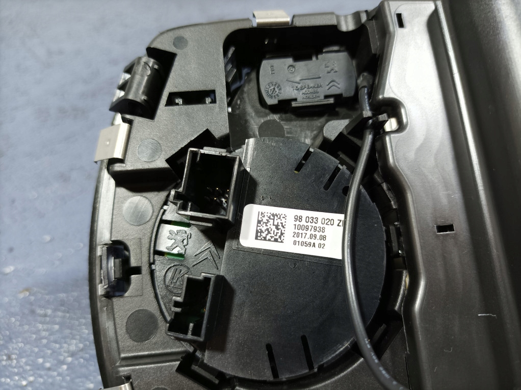 фото №5, Peugeot 508 i lift ліхтарі освітлення кабіни стельовий 98027657xt