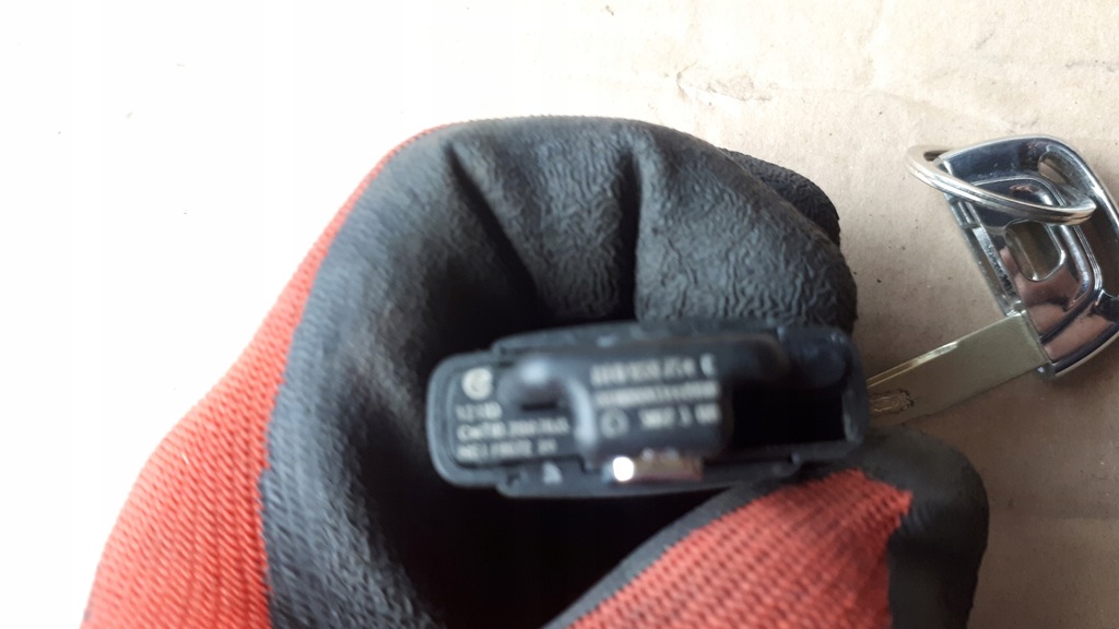 фото №6, S4 b8 lift a4 ключ ключ pilot 8t0959754c a5