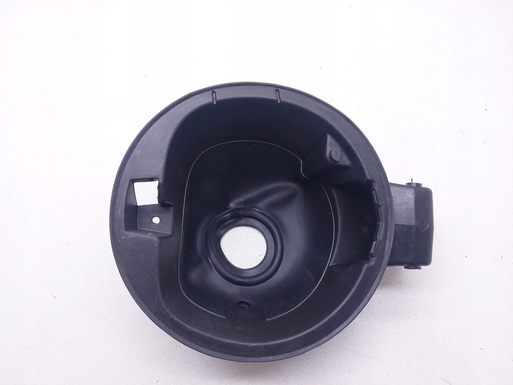 фото №1, Volkswagen vw golf plus 5m0 заливная горловина топлива 5m0809857