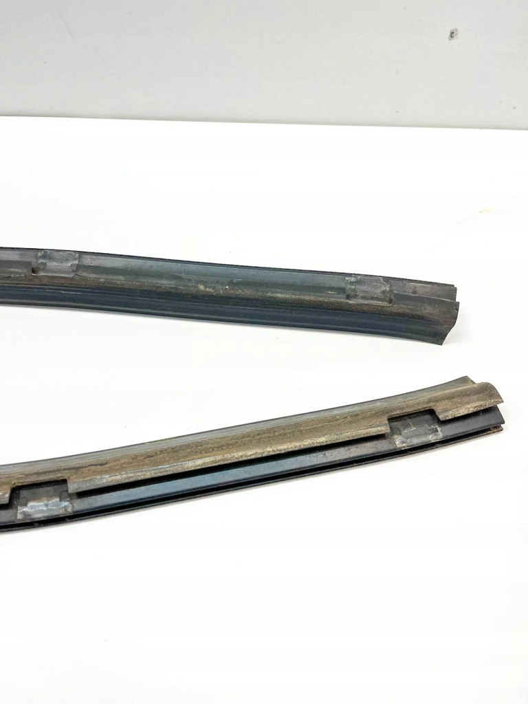 фото №8, Молдинг ущільнювач лівих передніх двері mercedes-benz sl r129