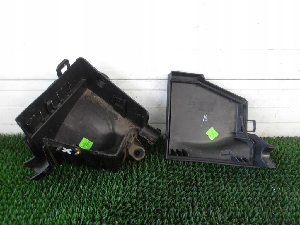 фото №7, Dacia duster i 10- корпус коробка запобіжників