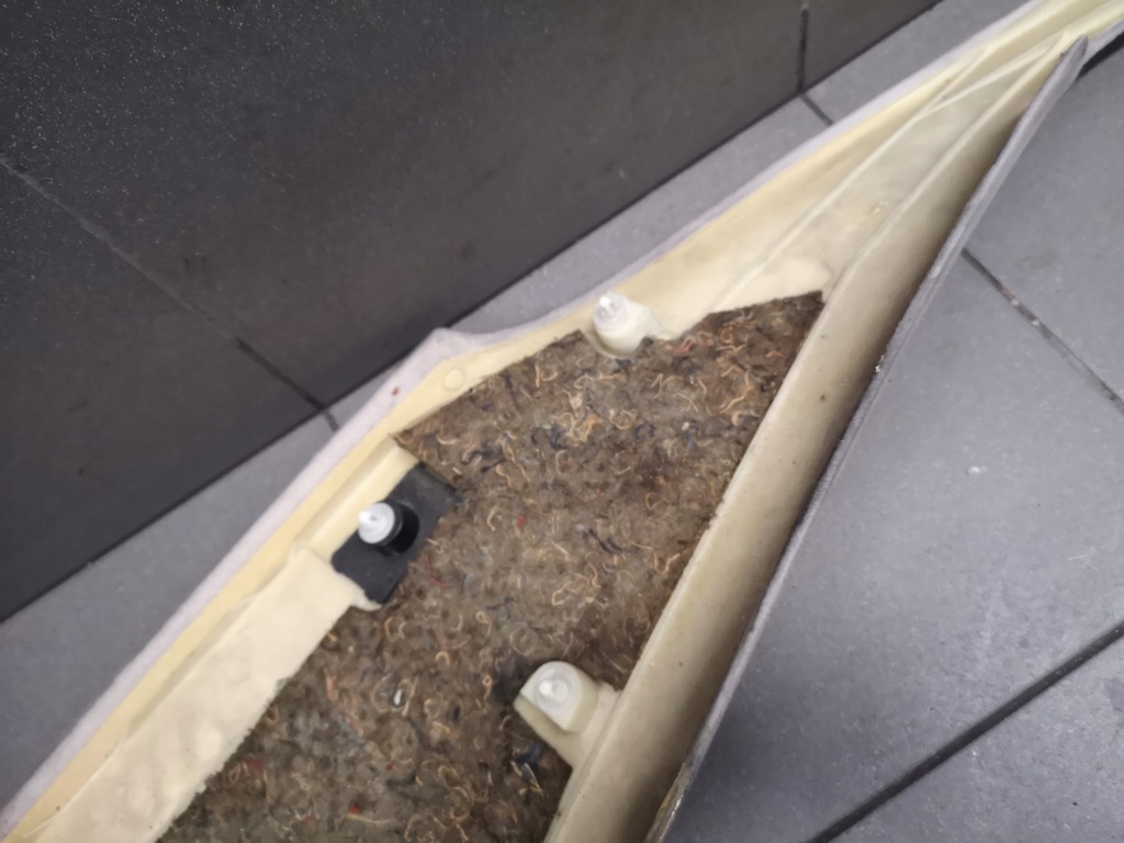 фото №14, Защита стойка правый задняя audi a8 d2 krem 4d0868290