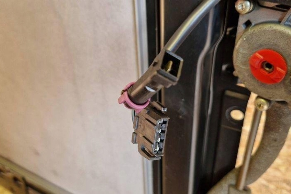 фото №14, Люк audi 4a0877795 2.5l дизель 1995