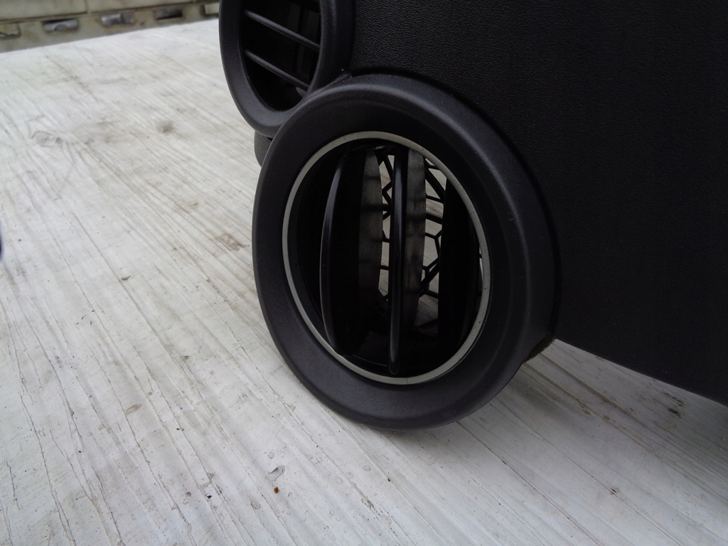 фото №13, Решітка обдув права ліва colt vi cz3 04-09rok