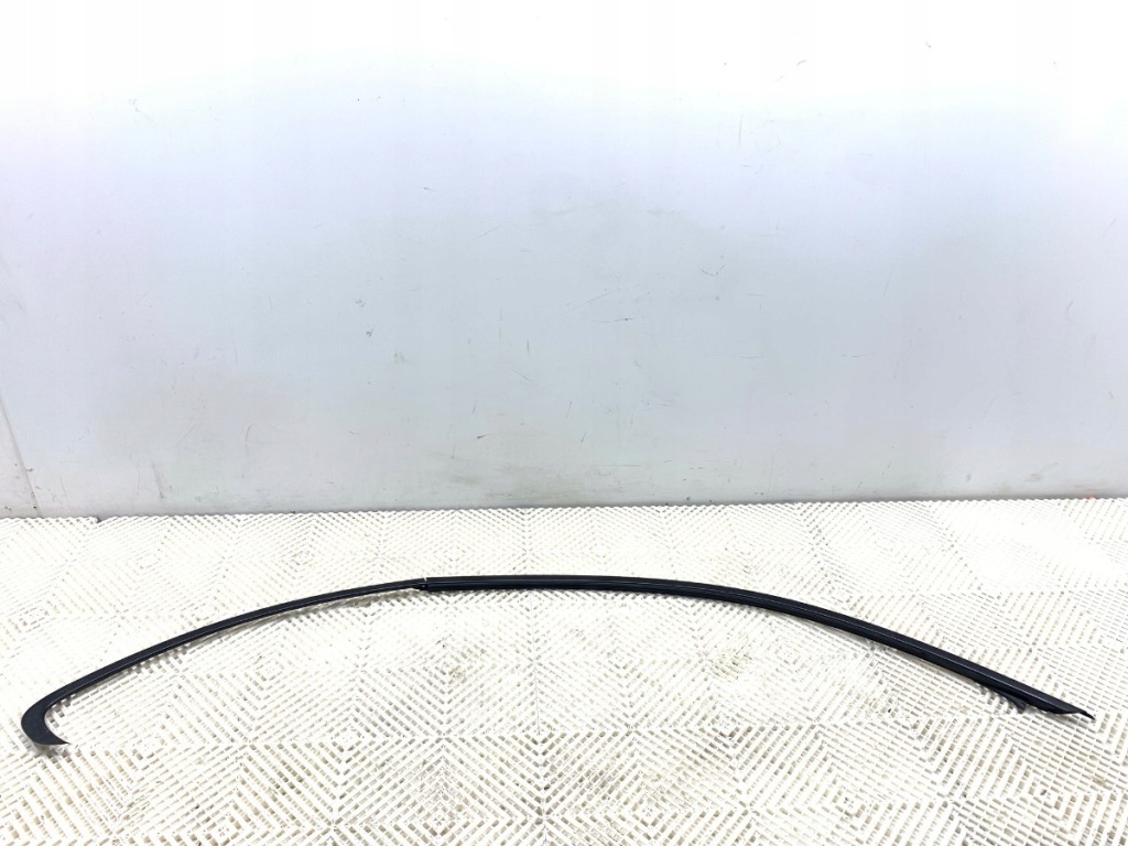 Купити Молдинг кузовна права bmw f22