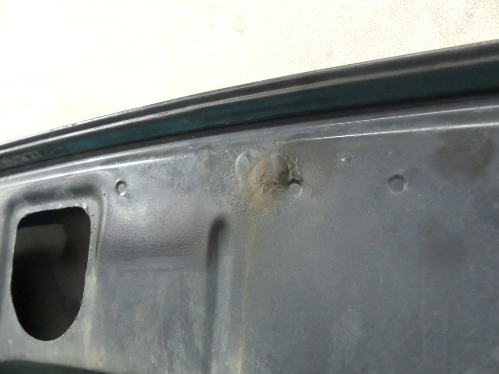 фото №10, Капот передня vw fox чорний 05-11