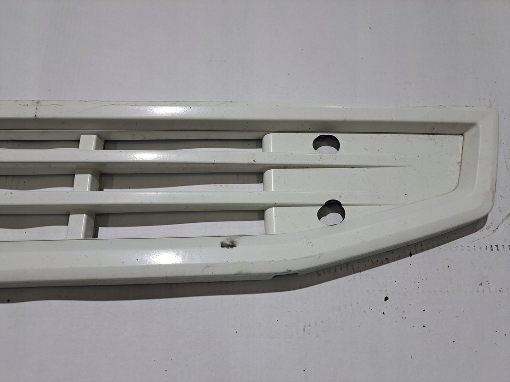 фото №4, Решітка радіатора підніжка лавка решітка верхній volvo fh 4