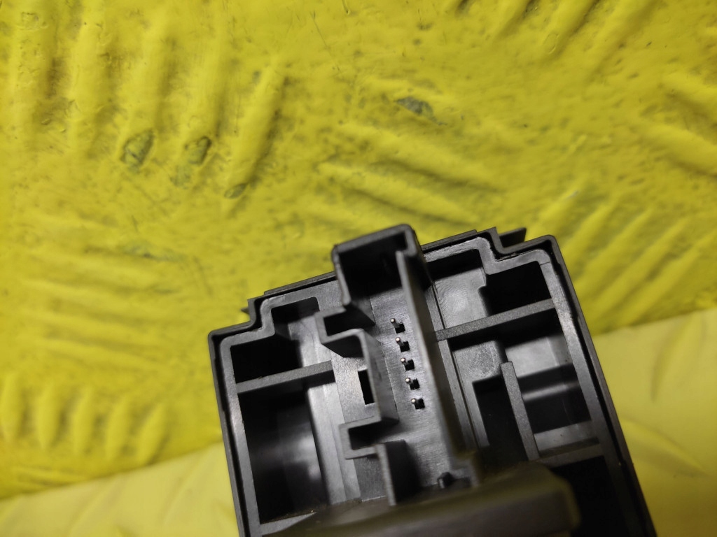 фото №7, Renault clio iii переключатель высоты света 8200095495c