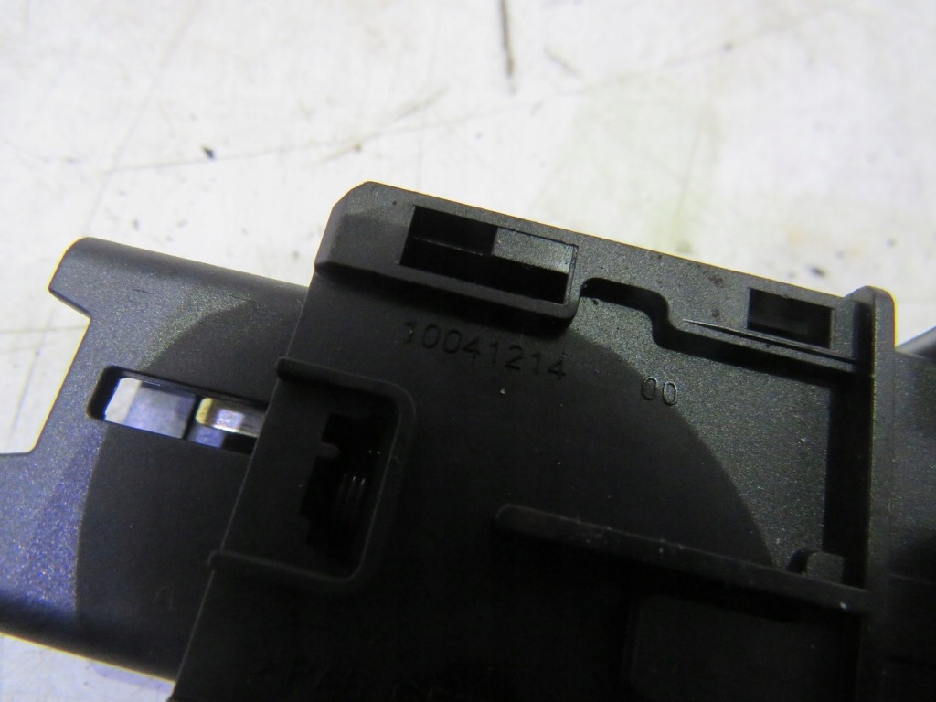 фото №4, Кнопка esp sx4 s-cross 37585-57l00