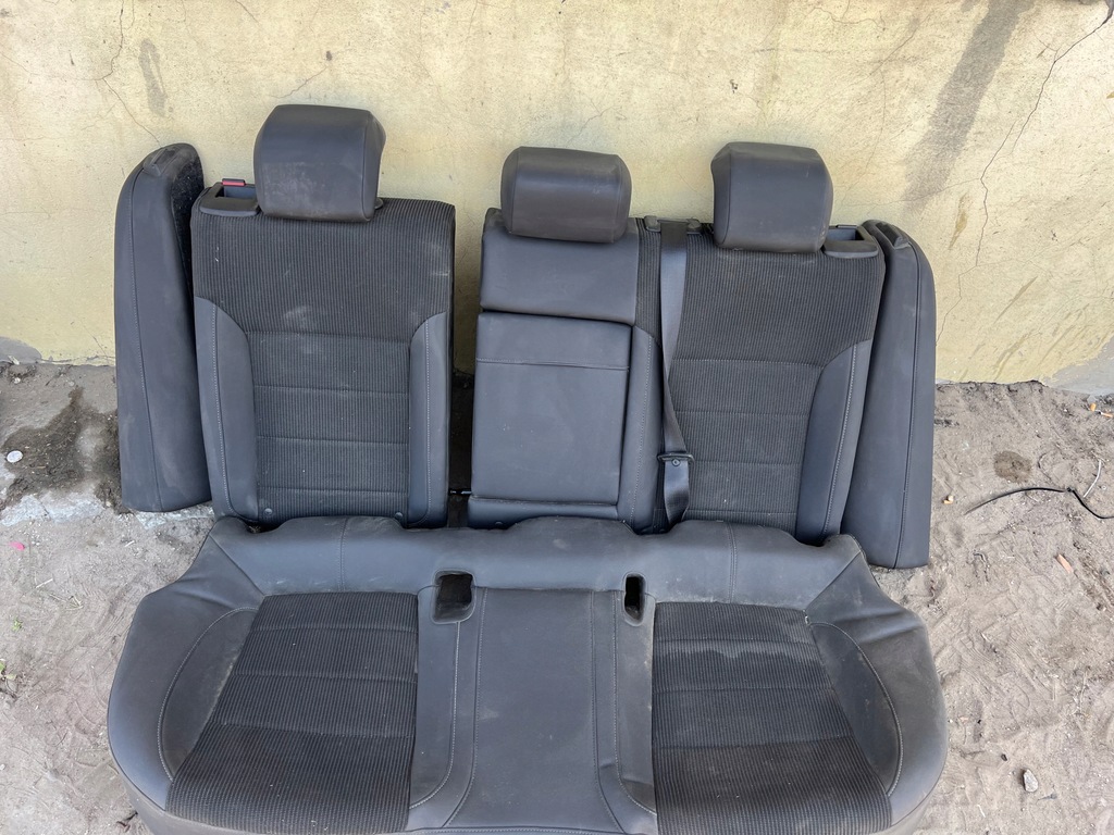 фото №1, Opel insignia a kombi заднє сидіння задня напівшкіра eu