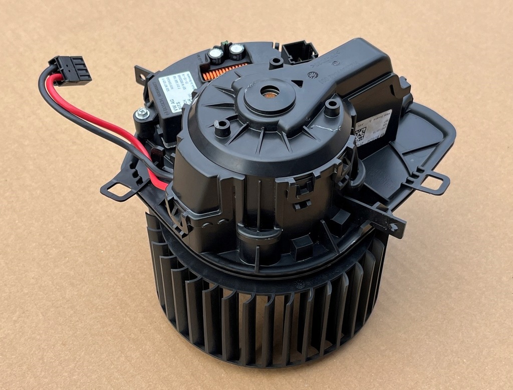 фото №7, Вентилятор обдув вентилятор vw t6 caravelle multivan transporter 5q0907521f