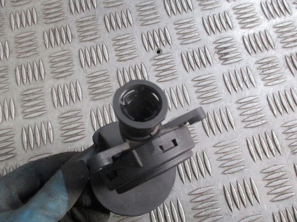 Клапан вакууму bmw e46 2.0 b lift в Україні