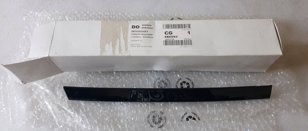 фото №1, Citroen c5 aircross молдинг накладка стекло задняя 9816906477 oryg-pń