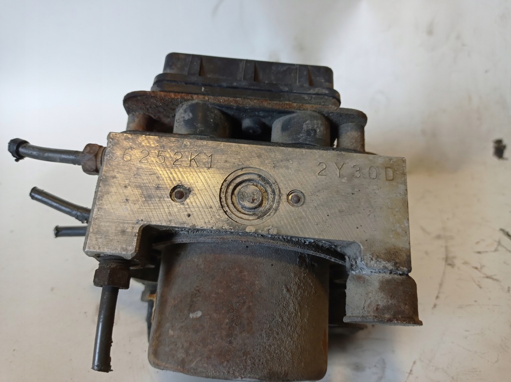 фото №6, Насос abs mazda 6 2059045