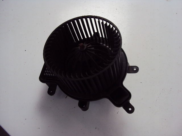 фото №1, Повітродувка обдув peugeot 5008 i 2009-