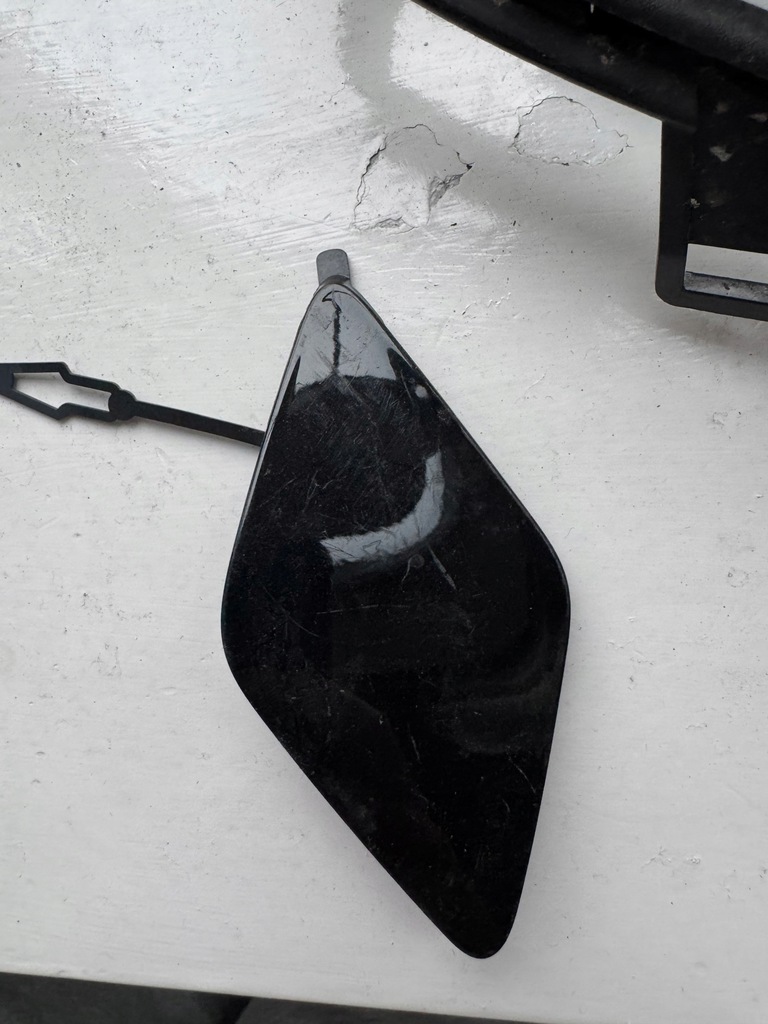 фото №1, Renault austral 23r. - заглушка фаркоп бампера перед 511806377r