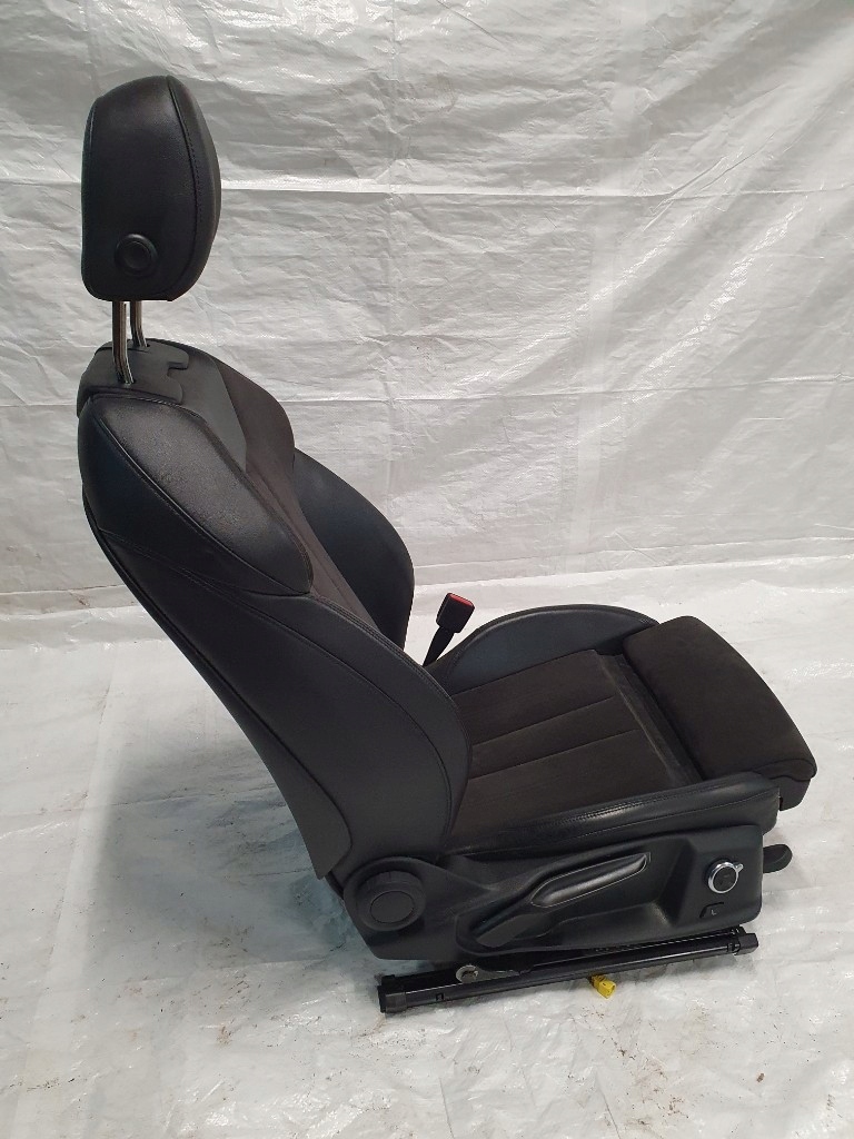 Audi a4 b9 8w 2017r сидіння напівшкіра заднє сидіння підігрів з масажем super стан eu Недорого