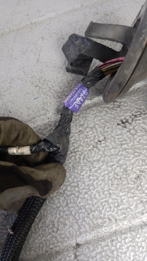 фото №7, Джгут права перед chrysler sebring 06r sedan