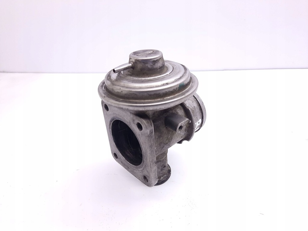 Купити Bmw 5 e39 2000 клапан egr 7785452