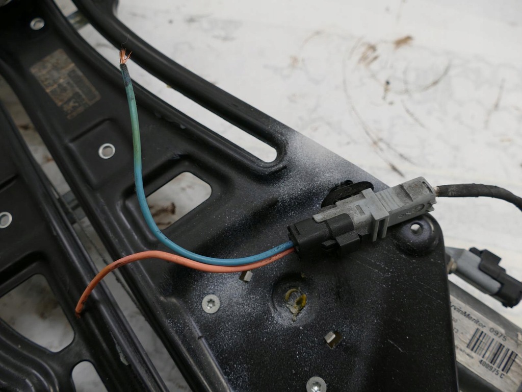 фото №8, Peugeot 207 cc подъемник стекло правый задняя стекло