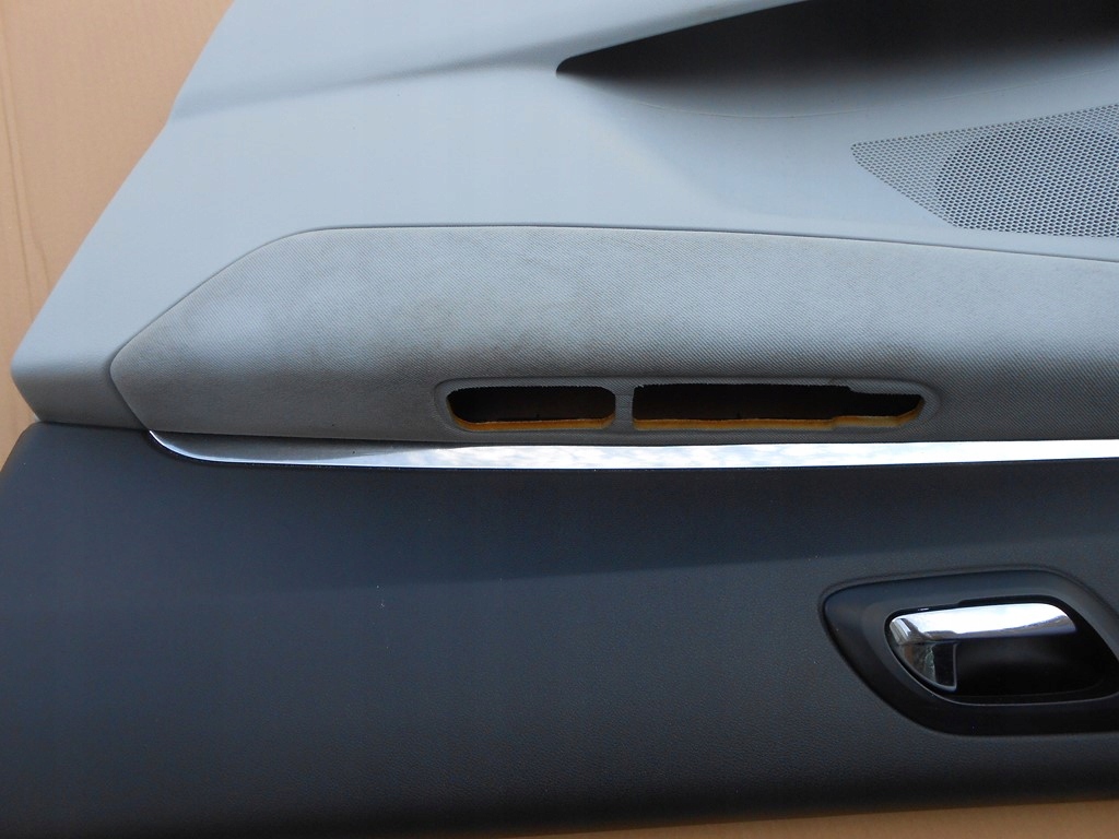 фото №3, Peugeot 3008 обшивка дверь перед