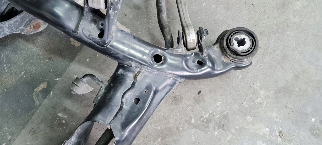 фото №9, Sq5 80a q5 подвеска подрамник задняя рычаги поворотный кулак рама 80a505235s