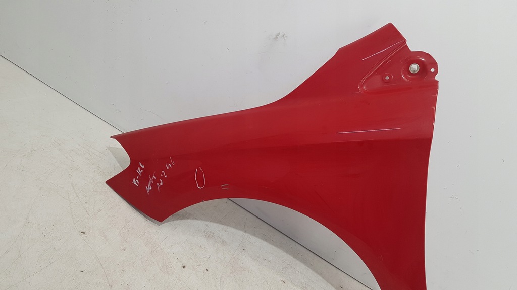 фото №5, Mercedes w246 крыло левый перед передний хороший