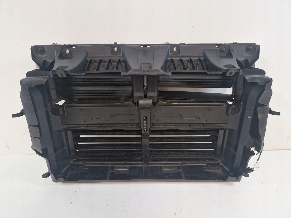 фото №7, Bmw x1 f48 шторка повітропровід повітря жалюзі 517418779815