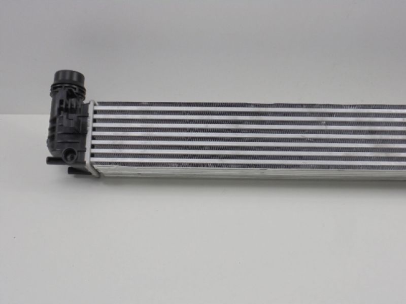 Renault megane 3 радиатор воздуха интеркулер Доставка