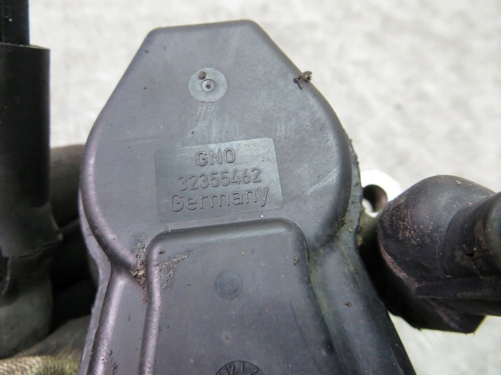 фото №6, Audi q3 8u lift 4x4 супорт правий задня задній 14-