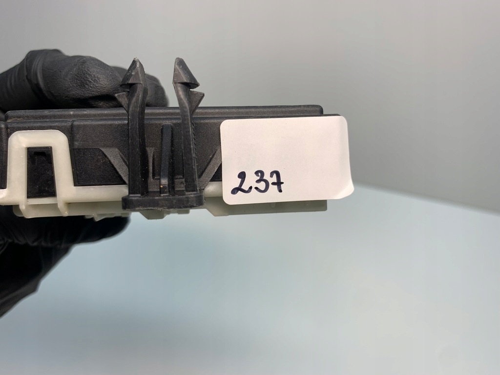 фото №6, Mercedes w205 w167 w222 модуль блок управления дверь a1679002518