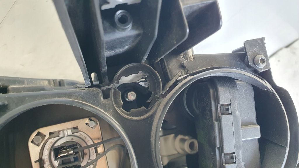 фото №14, Лампа перед левая vw passat b8 3g1 14- europa оригинал повреждённая