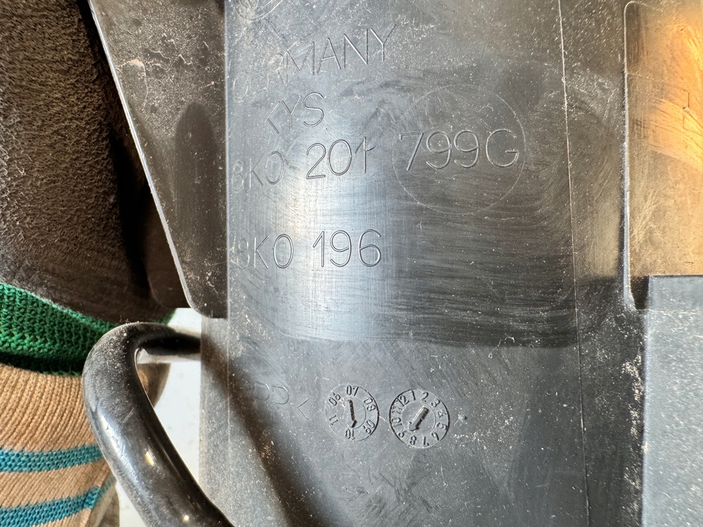 фото №5, Audi a4 b8 a5 фильтр угольный корпус