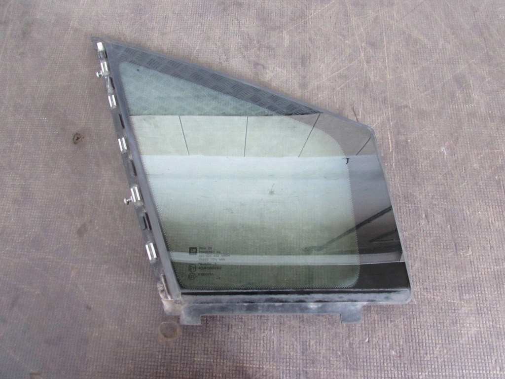 фото №1, Стекло перед правая треугольник opel meriva b 10-14