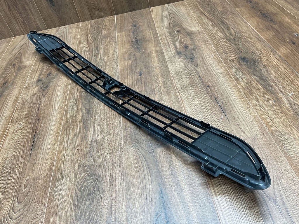 фото №6, Решітка середня бампера передній перед toyota rav4 5311242110