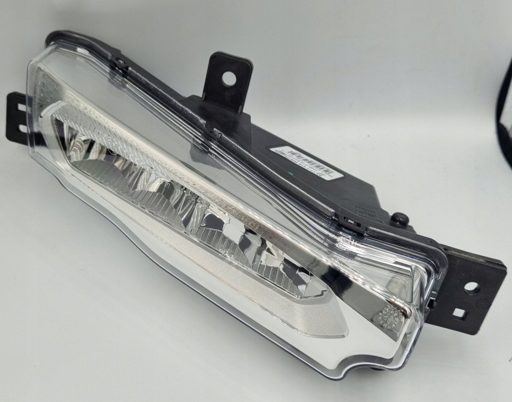 Bmw x3 x4 лампа протитуманна фара led правий 7412528 Ціна