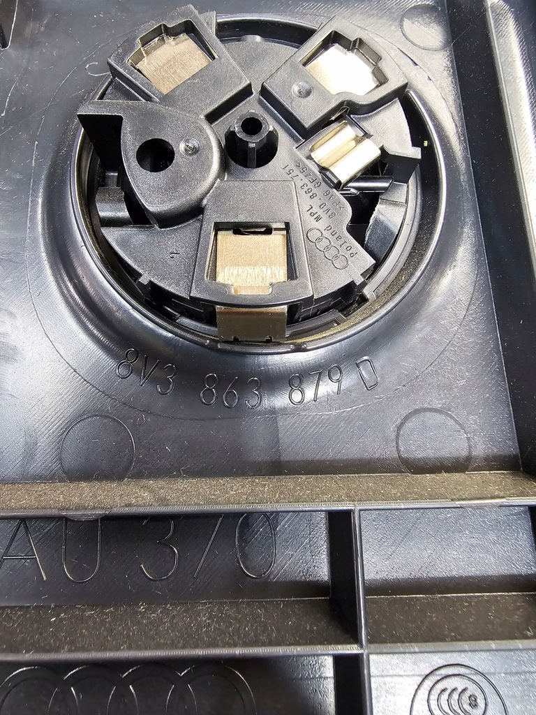 фото №7, Оббивка обшивка багажника лівий audi a3 8v 8v3863879d