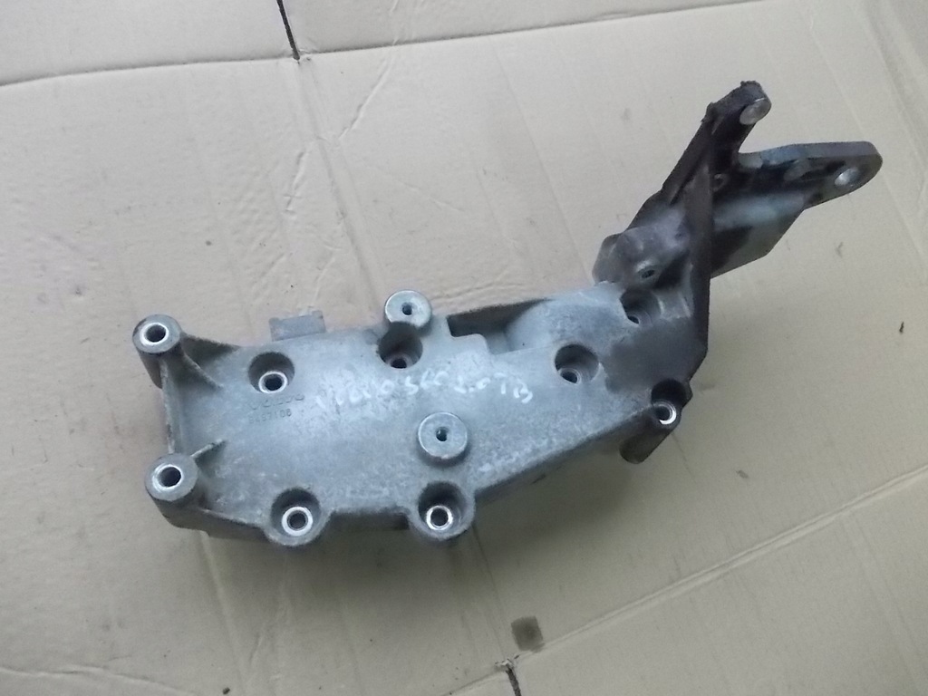 фото №1, Кронштейн кронштейн кронштейн volvo 1 s60 2,0 t