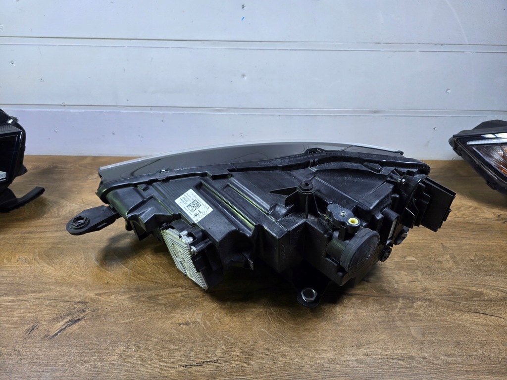 фото №6, Skoda scala лампа перед передня права crystal led 657941016a