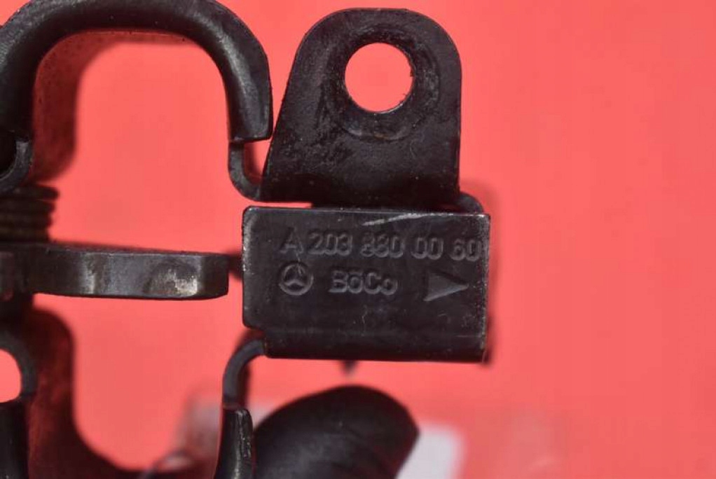 фото №7, Замок засов капот левый a2038800060 mercedes cls c219 04-08