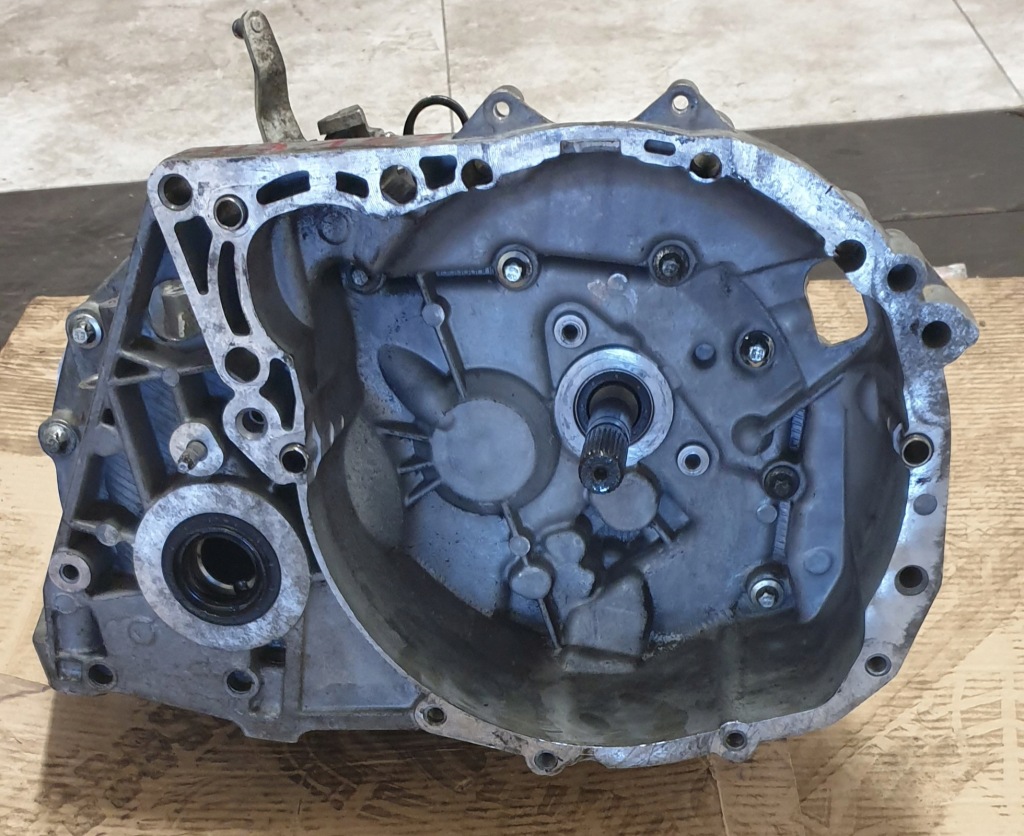 фото №1, Коробка передач передач renault megane iii fluence 1,6 16v jh3183