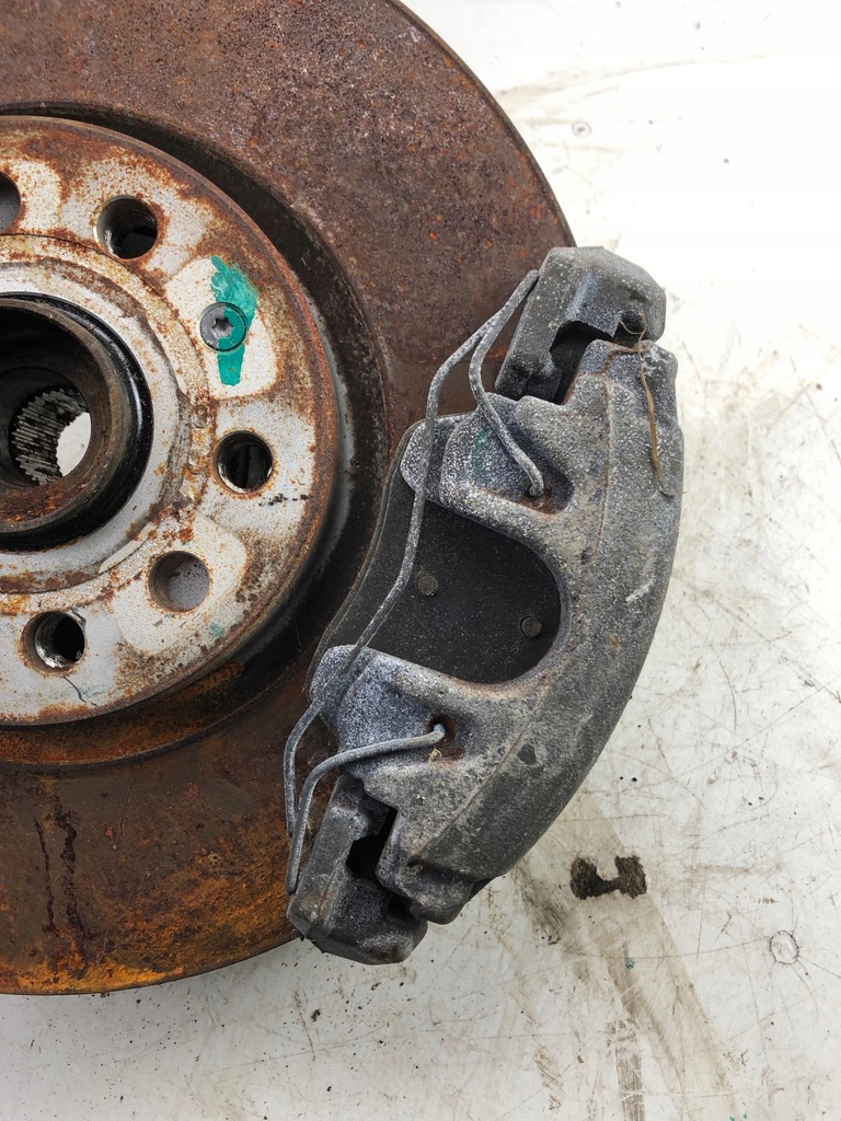 фото №10, Vw golf v поворотний кулак правий перед 1k0