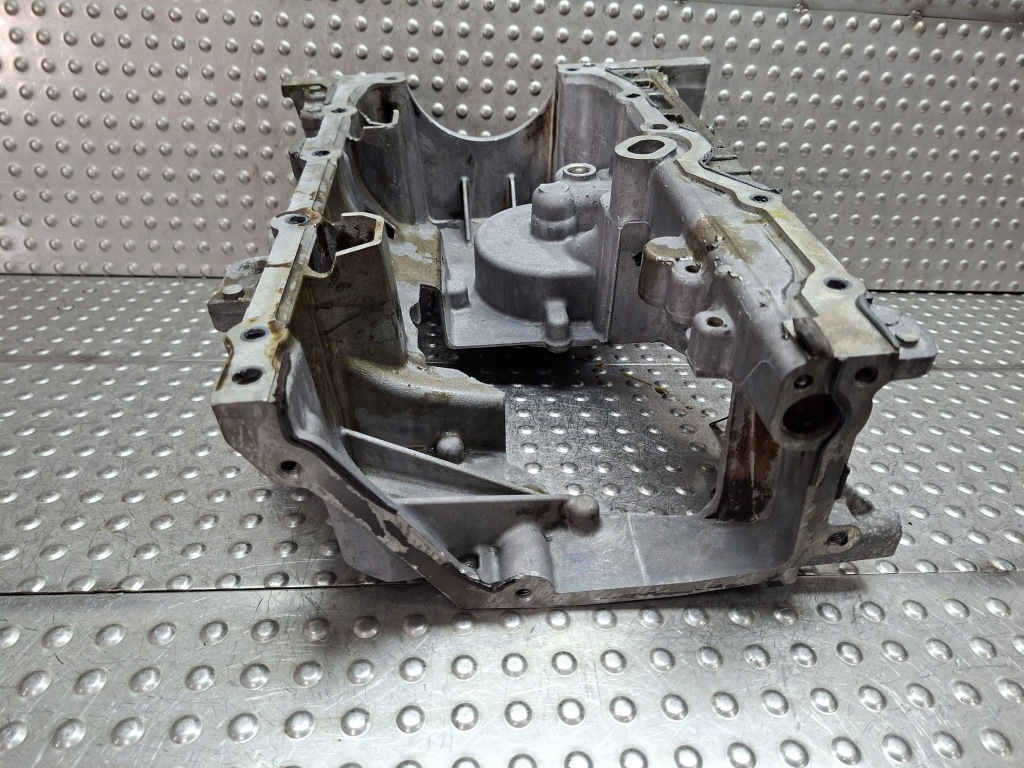 Поддон масляная 110171000r renault clio iv captur 1.2 tce 2012- Оригинал