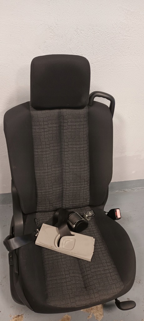 фото №1, Сиденье сиденье правый перед renault megane scenic ii lift