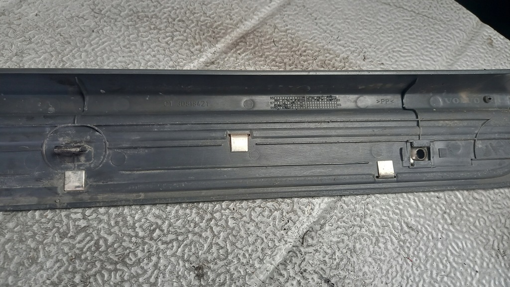 фото №6, Молдинг поріг права volvo v40 02r kombi