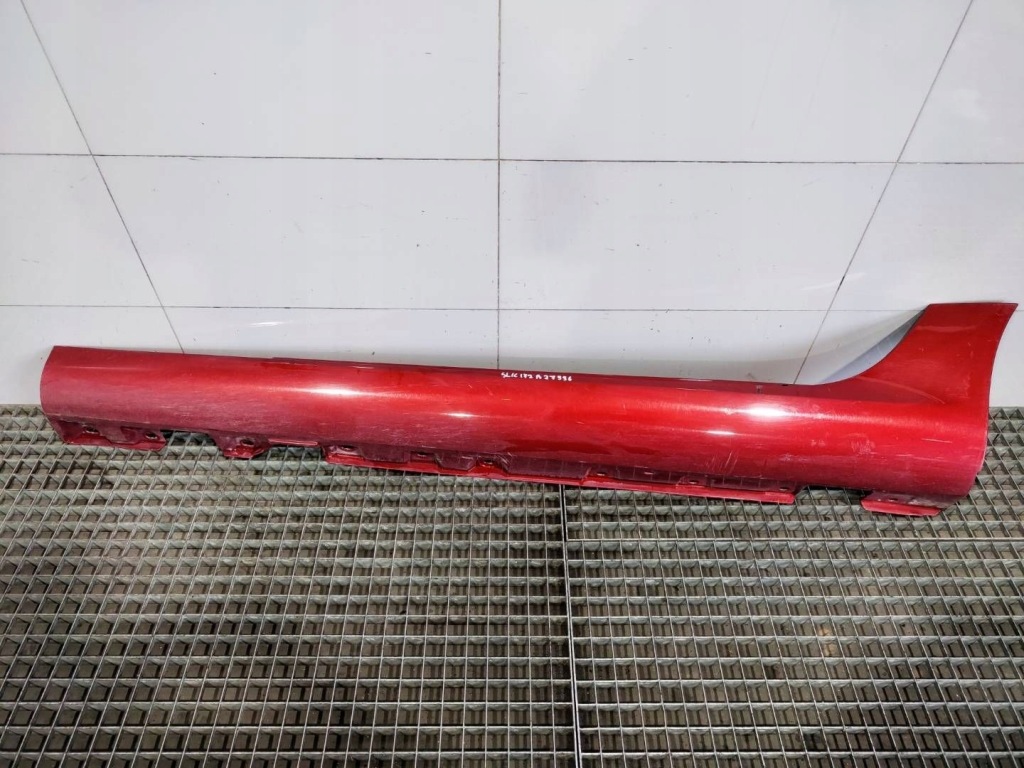 Купити Накладка поріг поріг лівий mercedes slk r172 w172 c996 996 a1726980154